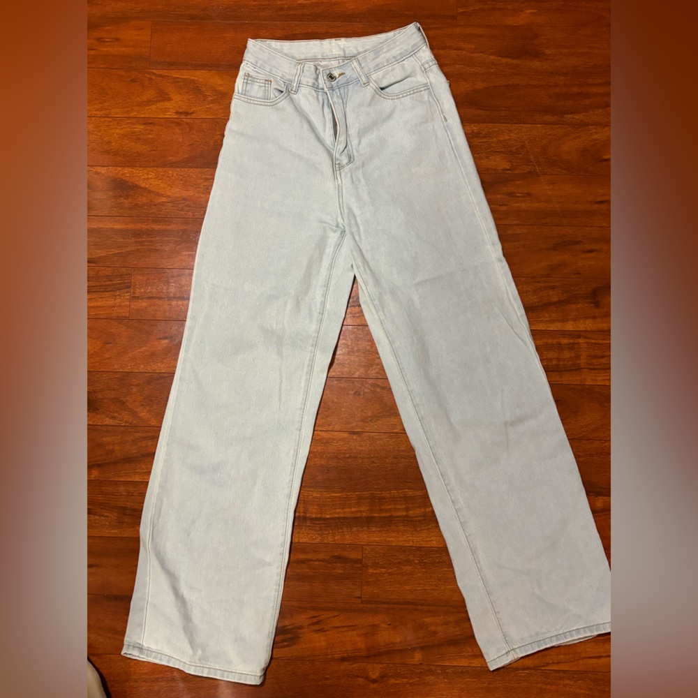 SHEIN Women's Light Gray Straight Jeans